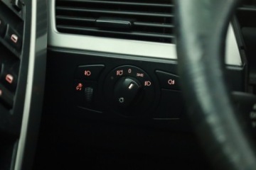 BMW Seria 5 E39 Sedan 2.2 520i 170KM 2003 BMW 5 520i, GAZ, Navi, Xenon, Klima, Klimatronic, zdjęcie 20