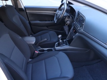 Hyundai Elantra VI Sedan 1.6 MPI 128KM 2016 Hyundai Elantra 1.6 CVVT, Salon Polska, zdjęcie 8