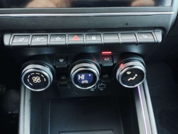 Renault Clio V Hatchback 5d 1.0 TCE 100 LPG 100KM 2021 Renault Clio 1.0Tce 100KM LPG BenzynaLPG 100KM, zdjęcie 22