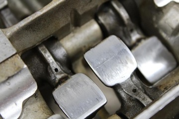 HONDA VT1100 SHADOW C1 C2 KLAWIATURA ZAWORÓW PRZÓD