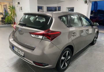 Toyota Auris II 2016 Toyota Auris 1.8 136 KM Hybrid Gwarancja Fabryczna ASO do maja 2026 1.8, zdjęcie 5