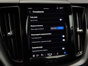 Volvo XC60 II 2022 Volvo XC 60 Core / Hak / Kamera cofania / CarPlay/, zdjęcie 30