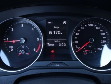 Volkswagen Passat B8 Limousine 2.0 TDI BlueMotion Technology 150KM 2017 VW Passat 2.0 TDI, Salon Polska, Klima, zdjęcie 10