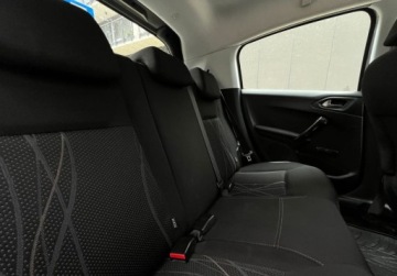 Peugeot 208 I Hatchback 3d 1.2 VTI 82KM 2013 Peugeot 208 Czujniki Parkowania Climatronic Alu Warszawa 1.2 Benzyna 82KM, zdjęcie 13