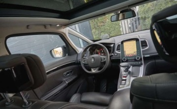 Renault Espace V Van 1.6 Energy TCe 200KM 2016 Renault Espace Renault Espace 1.6 TCE Initiale Paris EDC 1.6 Benzyna 200KM, zdjęcie 22
