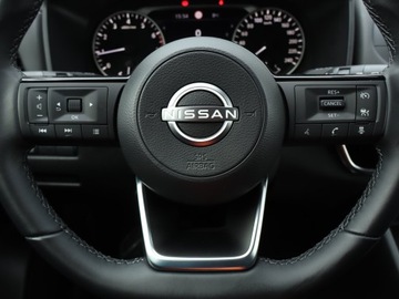 Nissan Qashqai III Crossover 1.3 DIG-T MHEV 140KM 2022 Nissan Qashqai 1.3 DIG-T MHEV, Salon Polska, zdjęcie 18