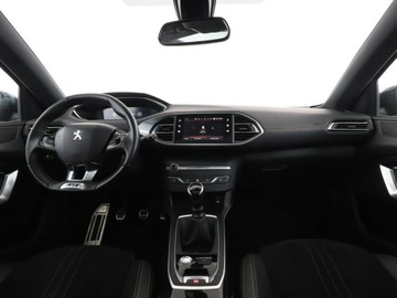 Peugeot 308 II Hatchback Facelifting 1.2 PureTech 130KM 2021 Peugeot 308 LED navi skóra/alcantara virtual, zdjęcie 14