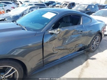 Ford Mustang VI 2017 Ford Mustang 2017 FORD MUSTANG ECOBOOST 2.3 Benzyna 310KM, zdjęcie 5