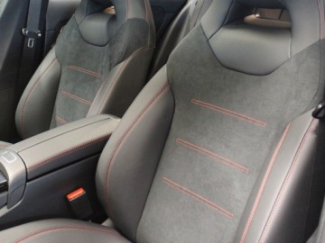 Mercedes Klasa A W177/V177 Hatchback Facelifting 2.0 220 190KM 2025 A Klasa 220 4-Matic AMG Line 2.0 (190KM) 2025, zdjęcie 7