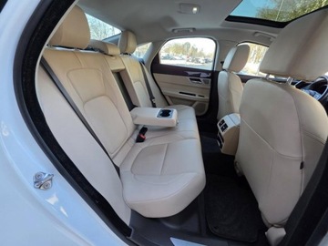 Jaguar XF II Sedan 3.0 V6 340KM 2017 JAGUAR XF V6 3.0l benzyna 340KM Bezwypadkowy Pedantycznie zadbany, zdjęcie 32