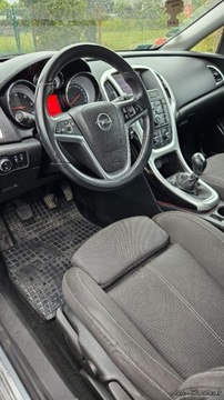 Opel Astra J Hatchback 5d 2.0 CDTI ECOTEC 160KM 2011 Opel Astra Opel Astra J 2.0 CDTI 1 Wlasciciel Nawi Nowy rozrzad, zdjęcie 7