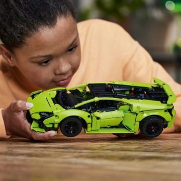 LEGO Technic 42161 Lamborghini Huracan Tecnica
