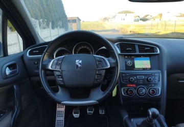 DS 4 I 2014 Citroen DS4 Citroen DS4 2.0 BlueHDi SoChic SampS 2.0 Diesel 150KM, zdjęcie 26
