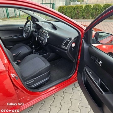 Hyundai i20 I Hatchback 5d Facelifting 1.2 DOHC 85KM 2012 Hyundai i20 Hyundai i20 1.2 Trend 1.2 Benzyna 86KM, zdjęcie 24