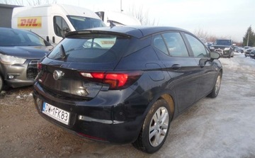 Opel Astra K Hatchback 5d 1.6 CDTI 110KM 2019 Opel Astra 2019r, 1.6 CDTI. Uszkodzony prawy przod. Jezdzi. VAT 23 1.6