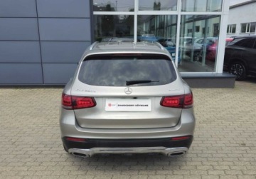 Mercedes GLC C253 SUV Facelifting 2.0 200d 163KM 2020 Mercedes-Benz GLC 2.0 ON 163KM AT 4-MATIC Salon PL Serwis ASO Gwarancja 2.0, zdjęcie 20