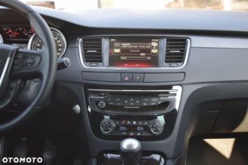 Peugeot 508 I SW Facelifting 1.6 e-THP 165KM 2015 Peugeot 508 1.6 THP 165KM Lift Allure LED Panorama Navi Kamera Czujniki Hak, zdjęcie 31