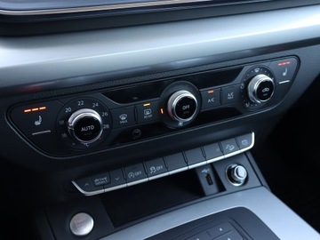 Audi Q5 II SUV 2.0 TDI 163KM 2018 Audi Q5 2.0 TDI, Serwis ASO, 4X4, Automat, Klima, zdjęcie 18