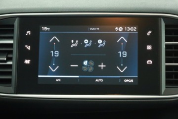 Peugeot 308 II SW Facelifting 1.5 BlueHDI 130KM 2019 Peugeot 308 1.5 BlueHDi, Salon Polska, zdjęcie 9