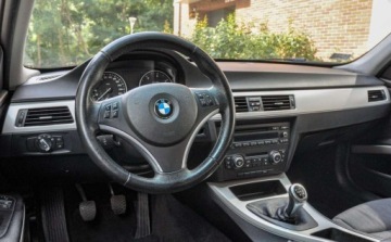 BMW Seria 3 E90-91-92-93 Touring E91 2.0 318d 143KM 2012 BMW Seria 3 2,0D Salon PL Lift 2012 r. 2.0 Diesel 143KM, zdjęcie 12