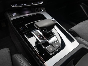 Audi Q5 II SUV Facelifting 2.0 40 TDI 204KM 2023 AUDI Q5 40 TDI quattro S Line S tronic Suv 2.0 (204KM) 2023, zdjęcie 18