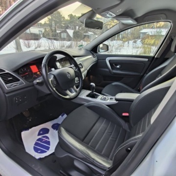 Renault Laguna III Hatchback Phase II 2.0 16v E85 eco2 140KM 2014 Renault Laguna Renault Laguna Lift 2.0b Jeden Wlasciciel LED 2.0 140KM, zdjęcie 13