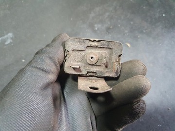 SAMOCHÓD FIAT 126 MALUCH REGULATOR PRZEKAŹNIK ELEMENT ELEKTRYCZNY