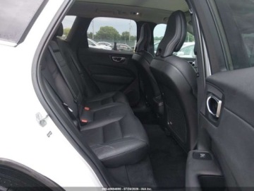 Volvo XC60 II 2020 Volvo XC 60 T6 Momentum 2020 2.0 Benzyna 316KM, zdjęcie 13