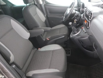 Peugeot Partner II Tepee Facelifting 2015 1.6 BlueHDi 100KM 2017 Peugeot Partner 1.6 BlueHDi, Salon Polska, zdjęcie 8