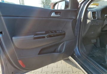 Kia Sportage IV SUV Facelifting 1.6 T-GDI 177KM 2019 Kia Sportage Salon Polska Automat 4x4 1.6 Benzyna 177KM, zdjęcie 9