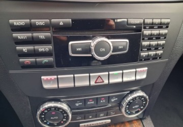 Mercedes Klasa C W204 Kombi T204 1.8 180 CGI BlueEFFICIENCY 156KM 2012 Mercedes-Benz Klasa C bezwypadekz Niemiecjedzie jak nowe 1.8 Benzyna, zdjęcie 25