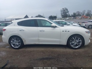 Maserati Levante 2020 Maserati Levante Granlusso 2020 3.0l 3.0 Benzyna 345KM, zdjęcie 6