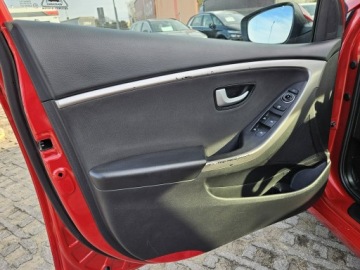 Hyundai i30 II Hatchback 5d 1.6 GDI 135KM 2015 Hyundai i30 1,6 benzyna 135KM nawigacja, zdjęcie 12