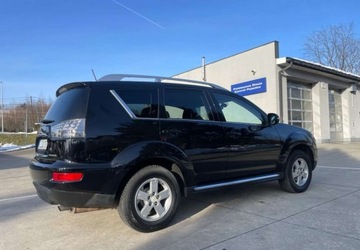 Mitsubishi Outlander II 2.0 MIVEC 147KM 2010 Mitsubishi Outlander Mitsubishi Outlander 2.0 2WD Edition 2.0 Benzyna 147KM, zdjęcie 4