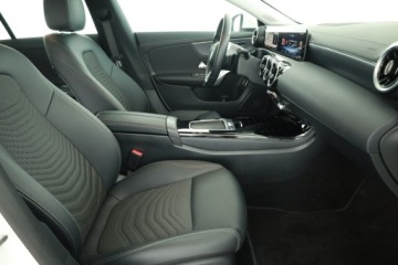 Mercedes CLA C118/X118 Shooting Brake Facelifting 1.3 180 136KM 2024 Mercedes CLA 180, Salon Polska, 1. Właściciel, zdjęcie 6