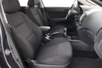 Hyundai i30 I Hatchback 1.4 109KM 2010 Hyundai i30 1.4 CVVT, Klima, zdjęcie 8