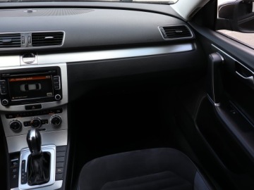 Volkswagen Passat B8 2014 VW Passat 1.8 TSI, DSG, Xenon, Klima, Klimatronic, zdjęcie 7