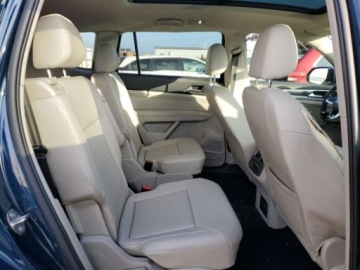 Volkswagen 2022 Volkswagen Atlas 2022, 3.6L, 4x4, SEL R-LINE, od ubezpieczalni 3.6 Benzyna, zdjęcie 9