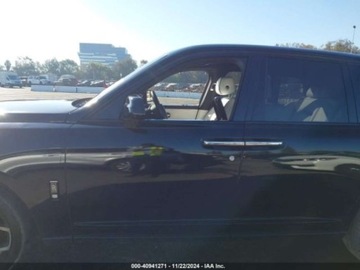 Rolls-Royce 2023 Rolls-Royce Cullinan 2023 6.7l 6.7 Benzyna 563KM, zdjęcie 5