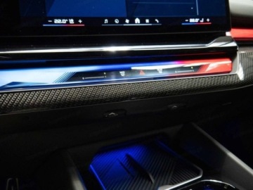 BMW Seria 5 G90-91 M Sedan 4.4 V8 727KM 2026 BMW Seria 5 M5 Sedan 4.4 (727KM) 2026, zdjęcie 11