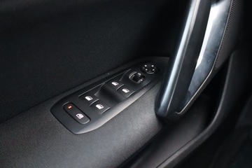 Peugeot 308 II SW Facelifting 1.6 BlueHDi 120KM 2018 Peugeot 308 1.6 BlueHDi, Salon Polska, Serwis ASO, zdjęcie 20