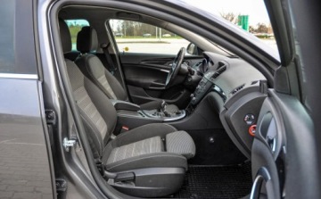 Opel Insignia I Sports Tourer 1.6 Turbo ECOTEC 180KM 2011 Opel Insignia 1,6T (180KM) LPG Salon PL 1.6 BenzynaLPG 180KM, zdjęcie 10