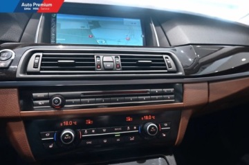 BMW Seria 5 F10-F11 Limuzyna 520d 184KM 2014 BMW Seria 5 520dLED Fog LightsFotel SportowyHak Holowniczy 2.0 Diesel, zdjęcie 8