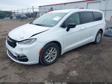 Chrysler Pacifica II 2024 Chrysler Pacifica Touring L 2024 3.6l 3.6 Benzyna 287KM, zdjęcie 1