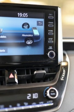 Toyota Corolla XII Sedan 1.8 Hybrid 122KM 2020 Toyota Corolla 1.8 Hybrid Comfort Tech 1.8 Hybryda 122KM, zdjęcie 19