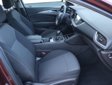 Opel Insignia II Sports Tourer 1.6 CDTI 136KM 2018 Opel Insignia 1.6 CDTI, Navi, Klima, Tempomat, zdjęcie 8