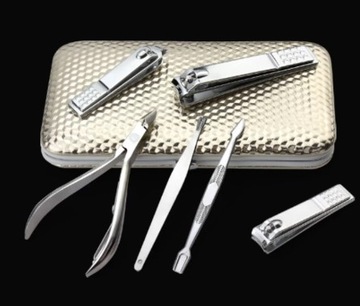 НАБОР ДЛЯ НОГТЕЙ КЛИПСЫ ДЛЯ МАНИКЮРА-ПЕДИКЮРА 16 ШТ.