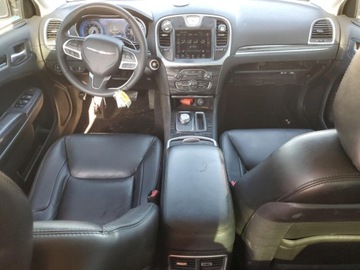 Chrysler 300C II 2022 Chrysler 300 Touring L 2022 3.6l 3.6 Benzyna 292KM, zdjęcie 8