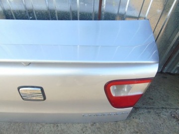SEAT CORDOBA FACELIFT SEDAN VÍKO KUFRU ZADNÍ ZÁMEK KPL