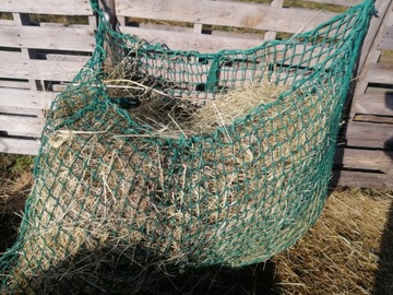 БОЛЬШАЯ ПРОЧНАЯ СЕТКА ДЛЯ СЕНА 150см x 100 ячеек 4,5x4,5 ушей ЧЕРНАЯ, 4 мм